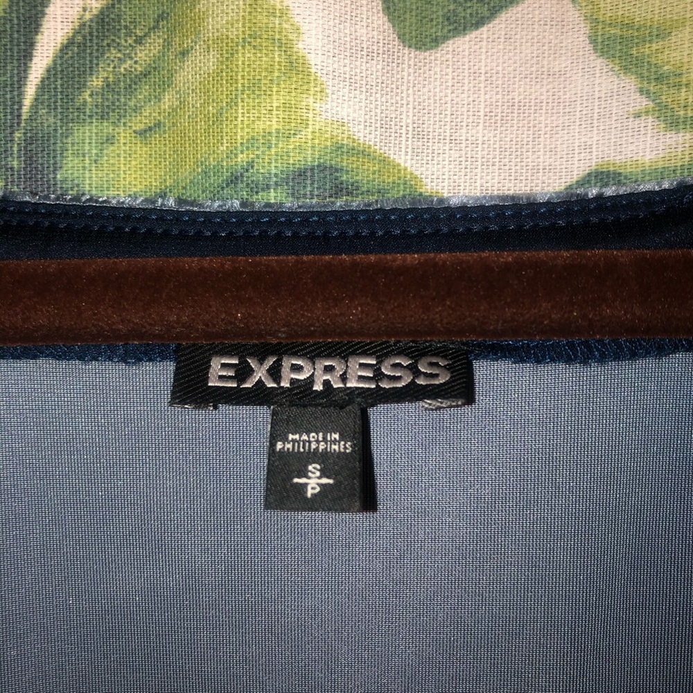 Express Bodysuit - Picture 3 of 4